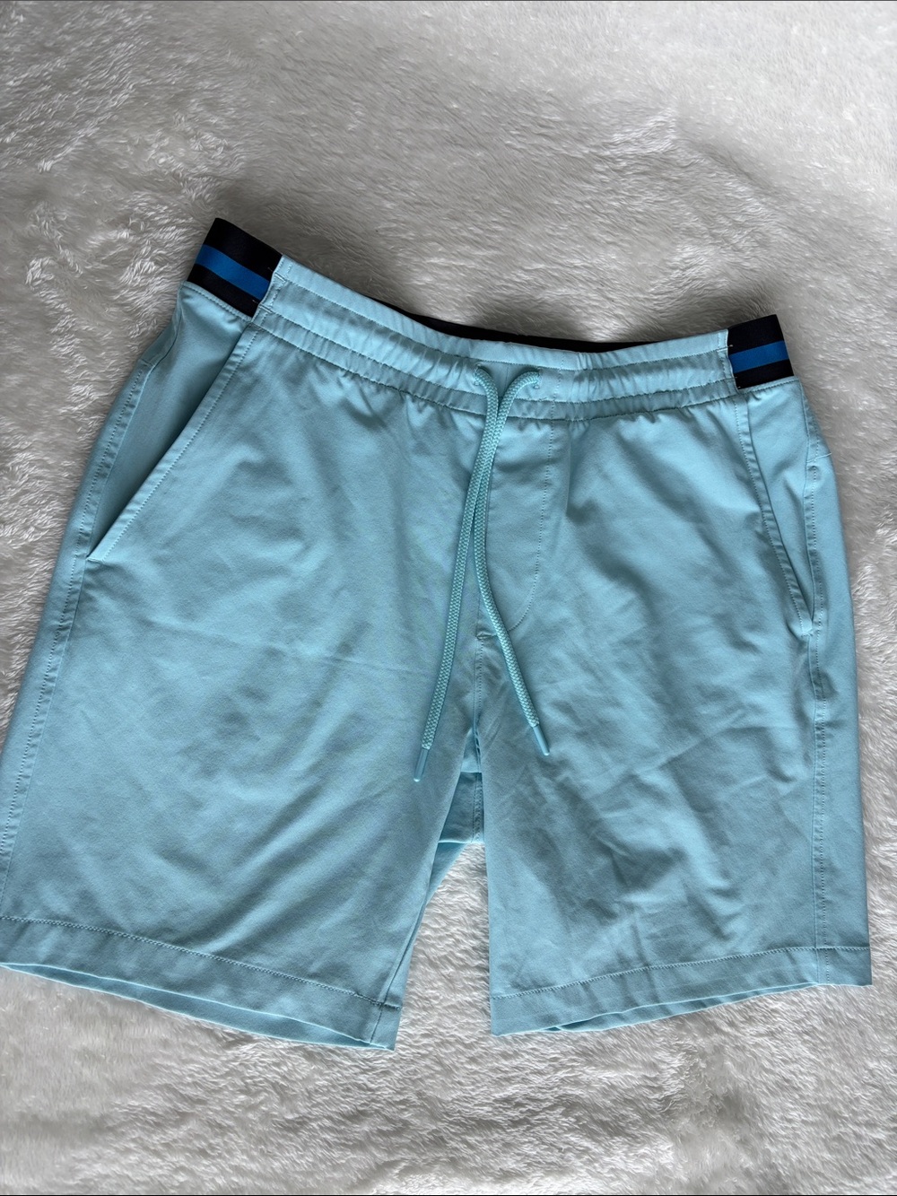 Under Armour Men’s Drawstring Golf Shorts | Light Blue | Size Large